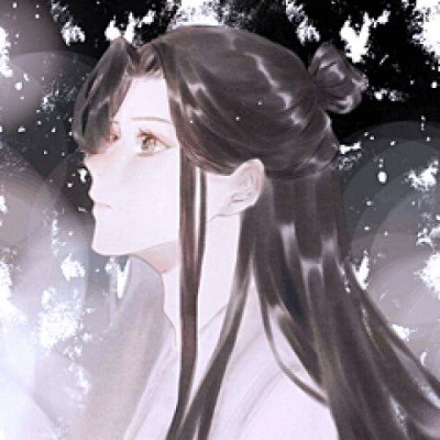 美女COS《巫师3》叶奈法惊艳绝伦 白嫩香肩紫眸勾人